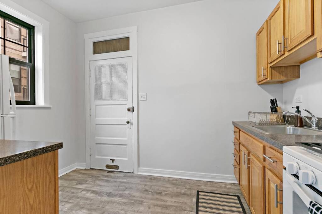Well-Furnished 1Br Apt In Popular Spot - Belmont J3 시카고 외부 사진